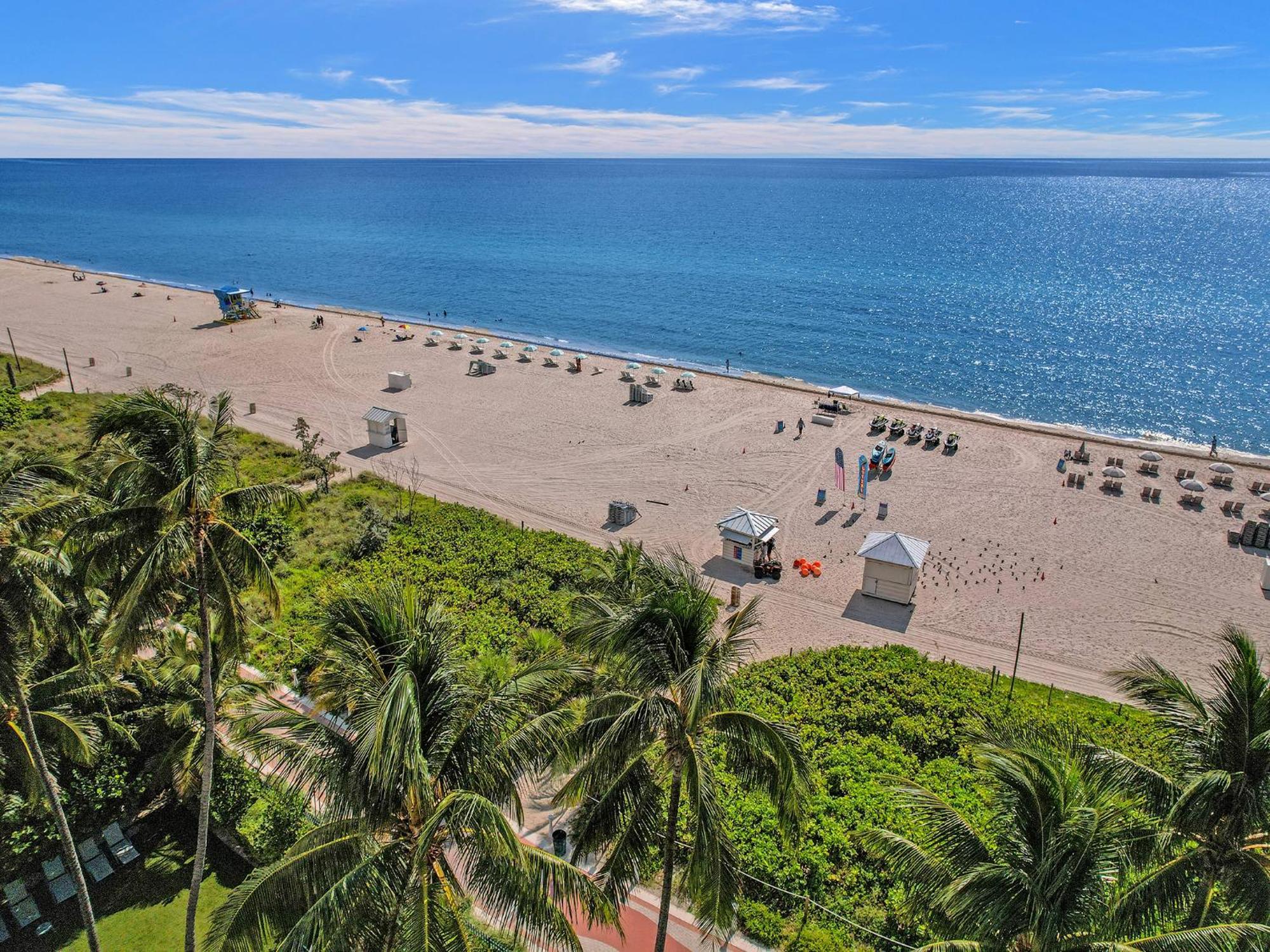 Adorable 2 Bedroom Service 1110 * Miami Beach